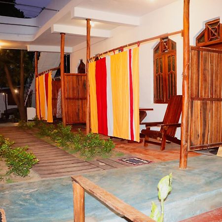 Bed and Breakfast Surfers Park Arugambay Аругам Экстерьер фото