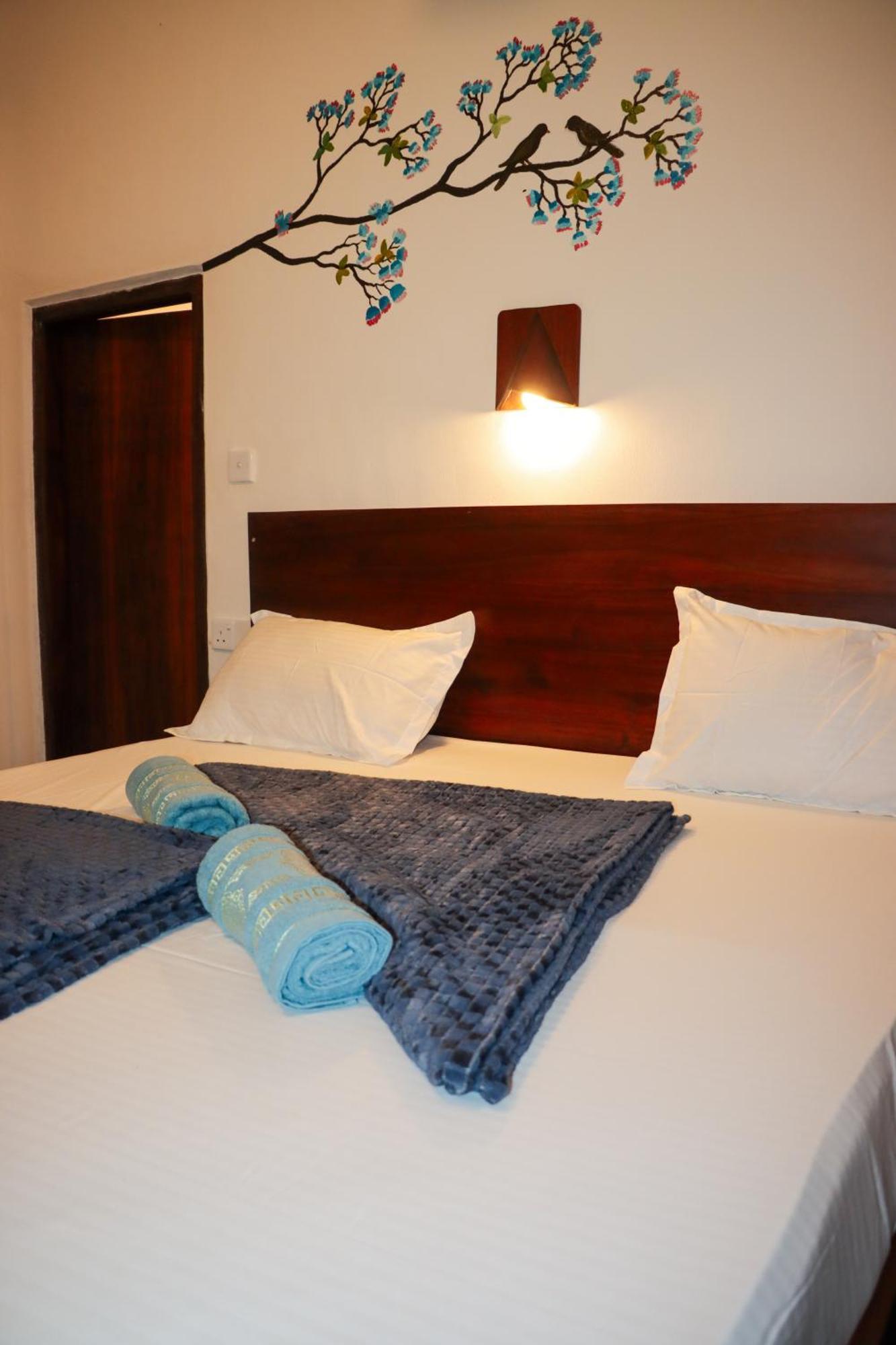 Bed and Breakfast Surfers Park Arugambay Аругам Экстерьер фото