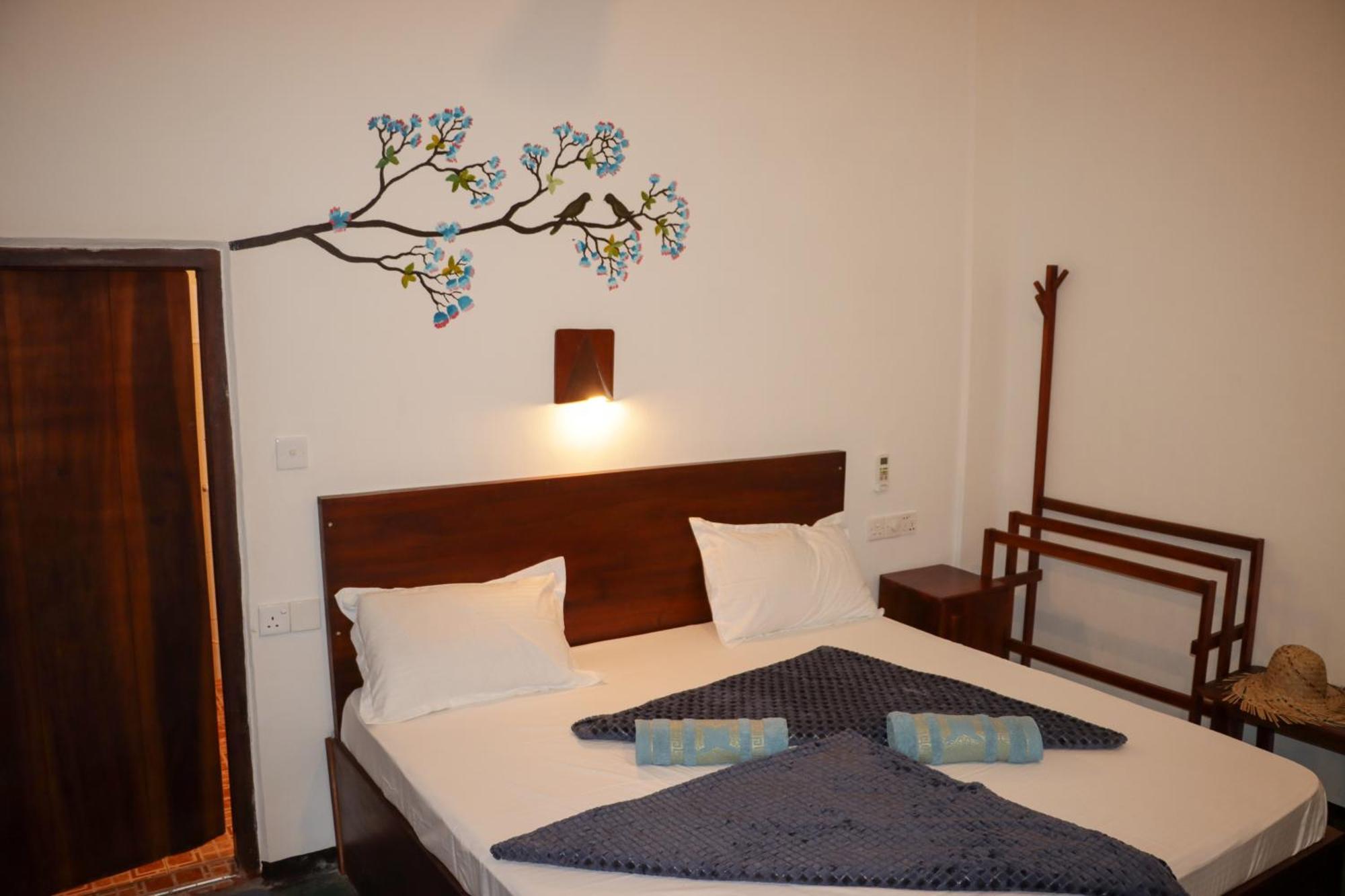 Bed and Breakfast Surfers Park Arugambay Аругам Экстерьер фото